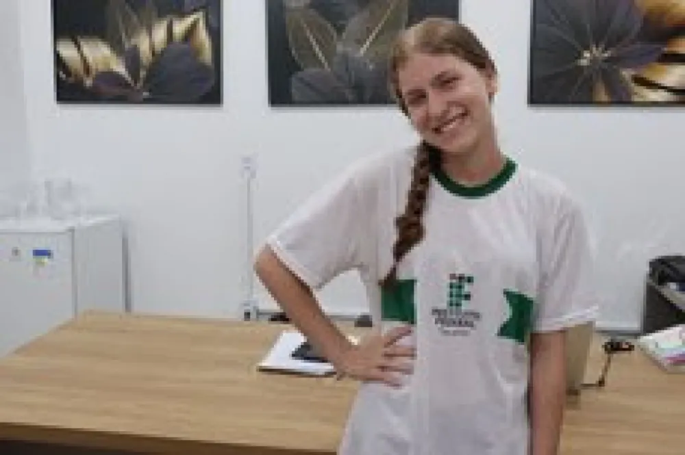 Jovem da IFTO de Paraíso é selecionada para programa jovens embaixadores 2025 nos EUA a 