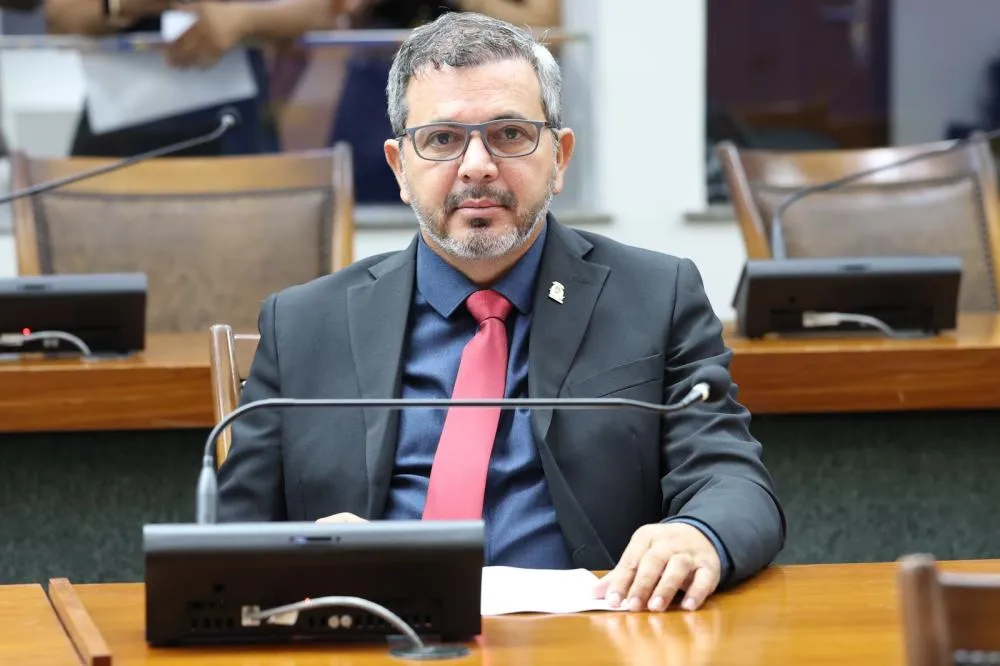 LDO aprovada com 13 emendas aditivas do Deputado Wiston Gomes, saúde e infraestrutura são Prioridades