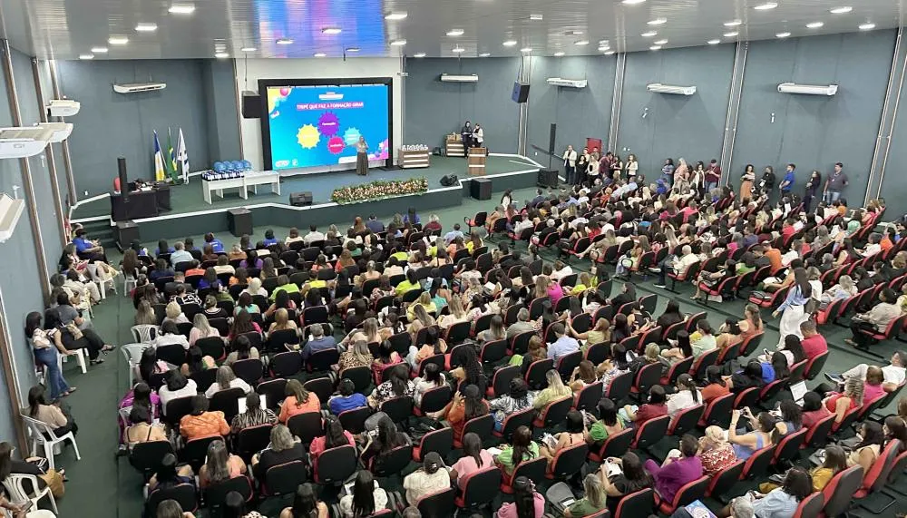 Prefeitura de Paraíso do Tocantins apresenta boas práticas na alfabetização em seminário estadual