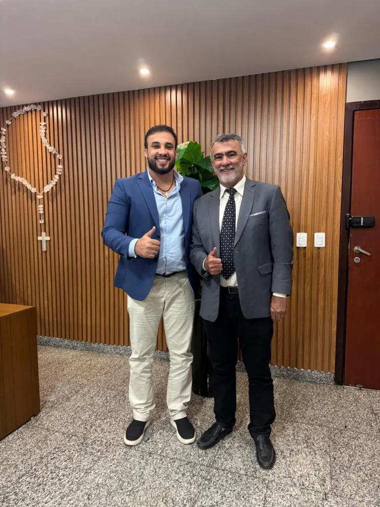 André Luiz visita Amélio Cayres e debatem sobre as eleições 2026