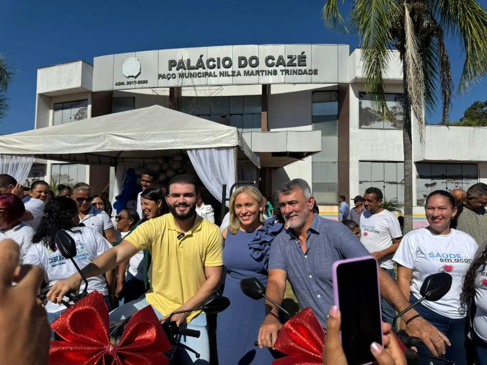 Amélio prestigia comemoração dos 36 anos de Caseara ao lado da população e lideranças políticas