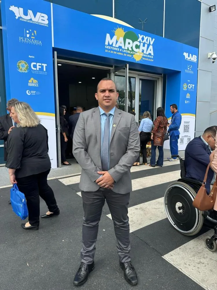 Vereador Saulo Carreiro solicita audiência com representantes da BRK para debater a situação do saneamento na cidade de Augustinópolis 