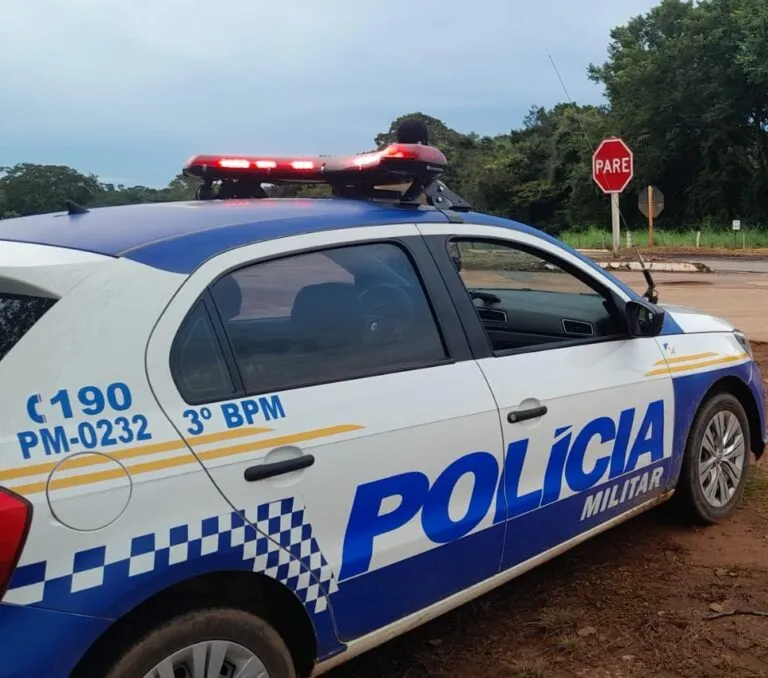 Homem é preso por tráfico de Drogas em ananás. Substâncias estavam em uma mochila que o suspeito carregava 