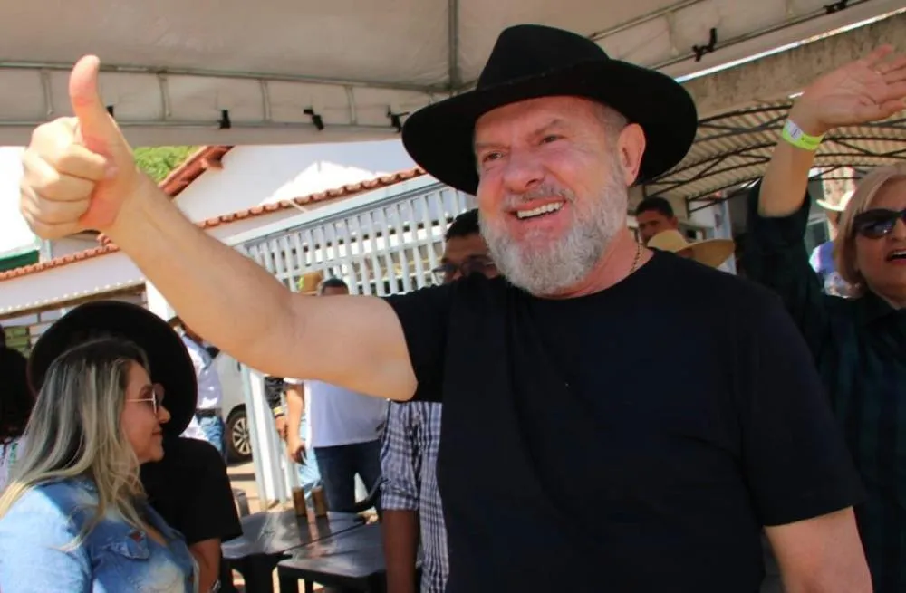 TRE entrega certidão eleitoral à Carlesse e ex-governador pode disputar as eleições de 2026